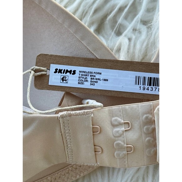 Skims Wireless Form T-shirt Bra Sand Size 34D - Picture 8 of 8